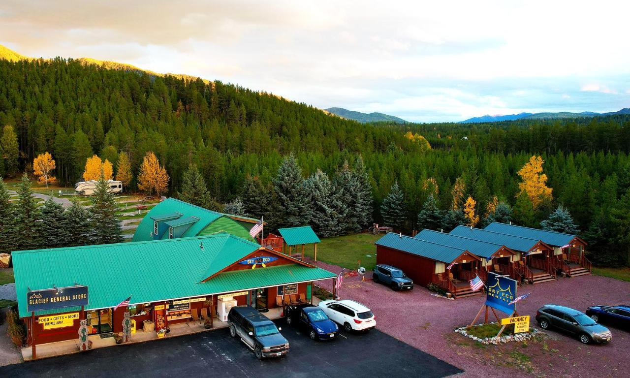 Sky Eco - Glacier General Store And Cabins Coram Zewnętrze zdjęcie