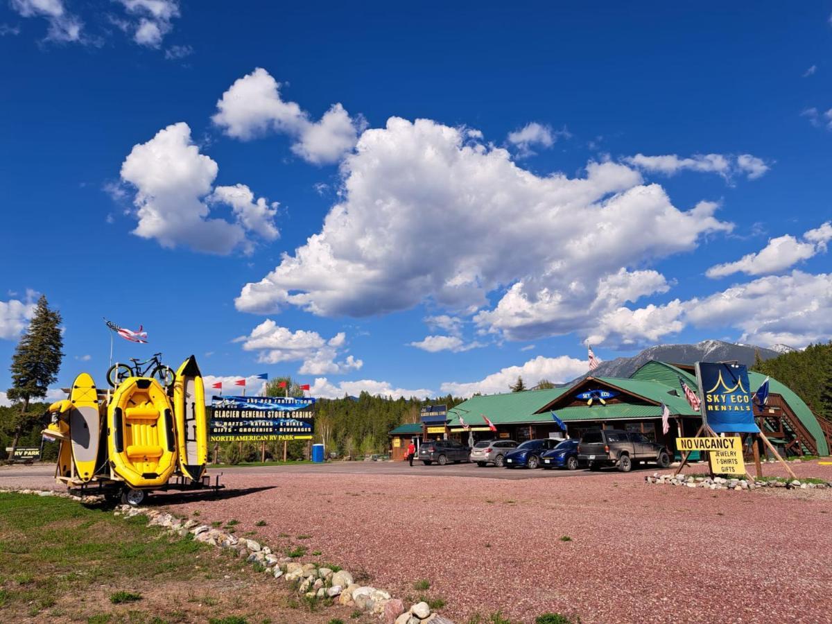Sky Eco - Glacier General Store And Cabins Coram Zewnętrze zdjęcie